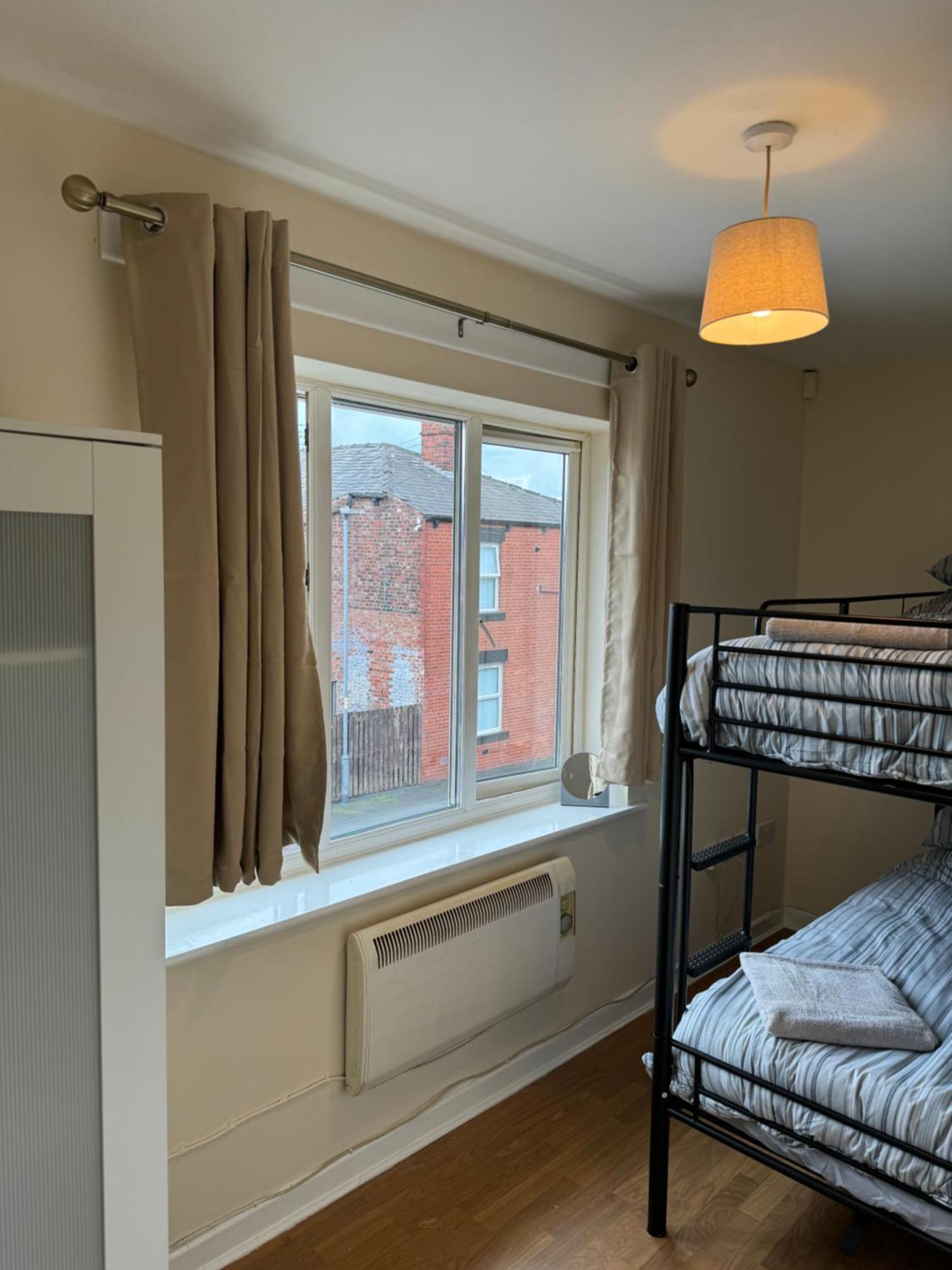 Modern, Quiet, Sleeps 9, Etihad, Coop Live, Manchester Exterior photo